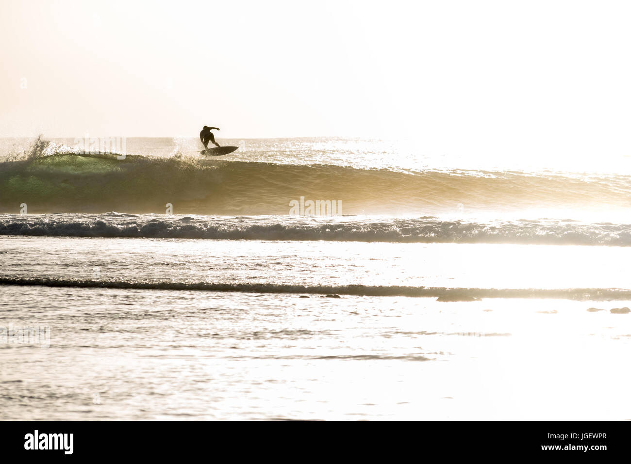 7 juin 2017 ; Point de désert, Lombok, Indonésie. ; les surfeurs du monde entier profiter de la houle des vagues extrêmes du tube à ce monde à distance surf classe s Banque D'Images