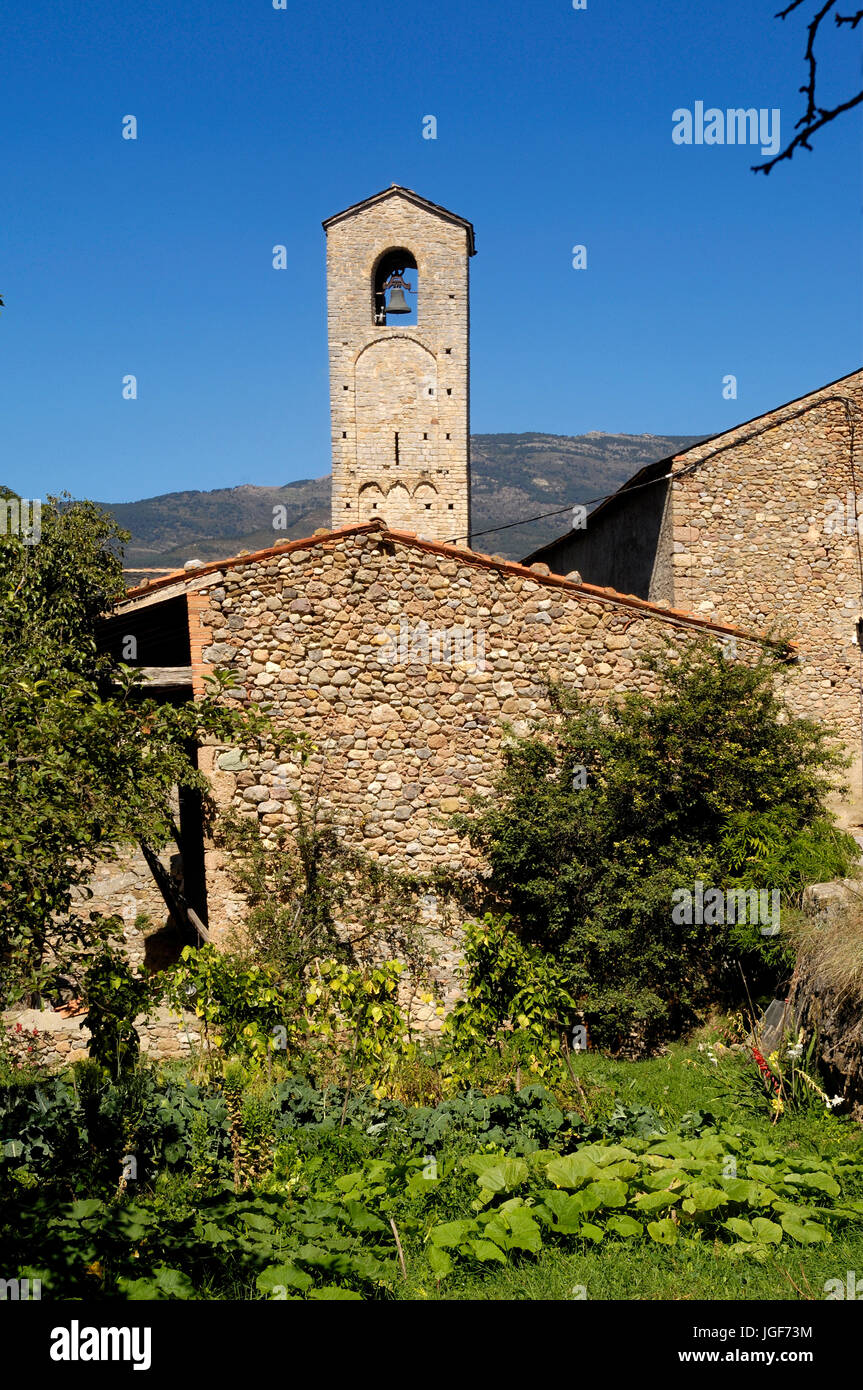 L'église romane de Santa Eugenia de Nerella, province de Lleida, Catalogne, Espagne Banque D'Images