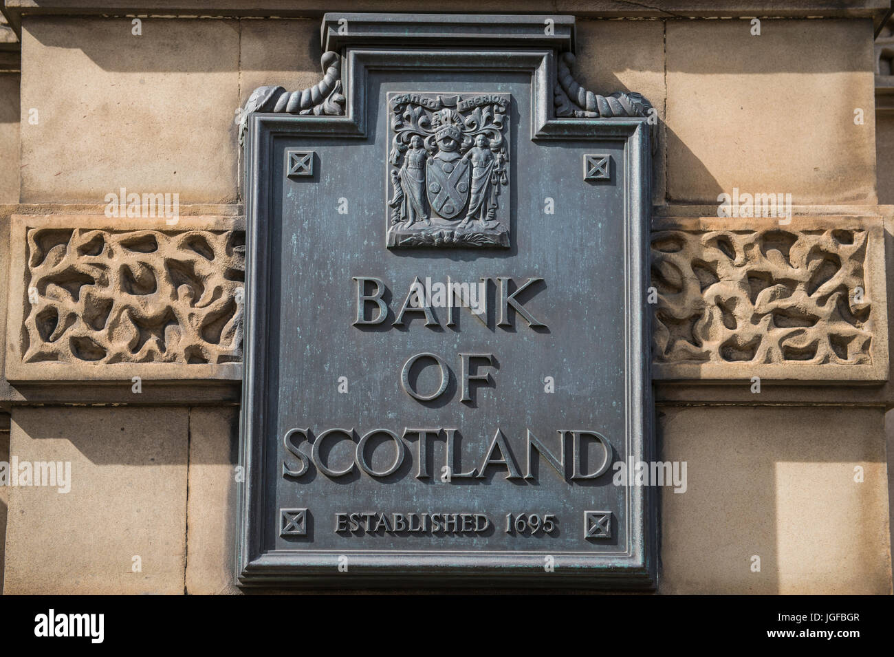 Edimbourg, Ecosse, ROYAUME UNI - 25 juillet 2012 : signe sur le mur extérieur de la Banque d'Écosse, l'administration centrale. Banque D'Images