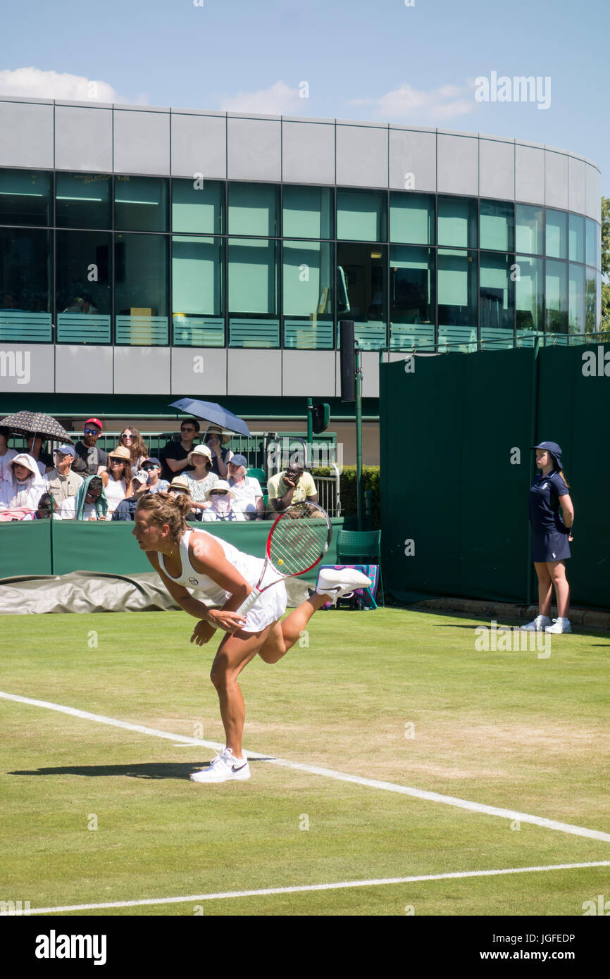Londres - 5 juillet 2017 : Barbora Strycova rivalise contre Naomi Osaka le jour 3 de Wimbledon 2017. Banque D'Images