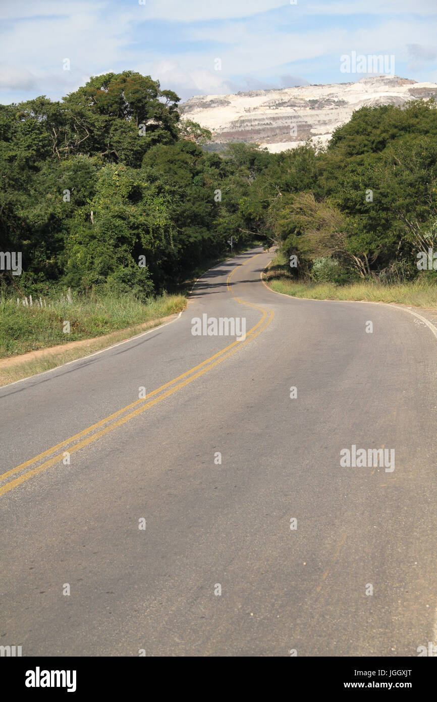 L'autoroute LMG-862, São Tomé Das Letras, Minas Gerais, Brésil. Banque D'Images