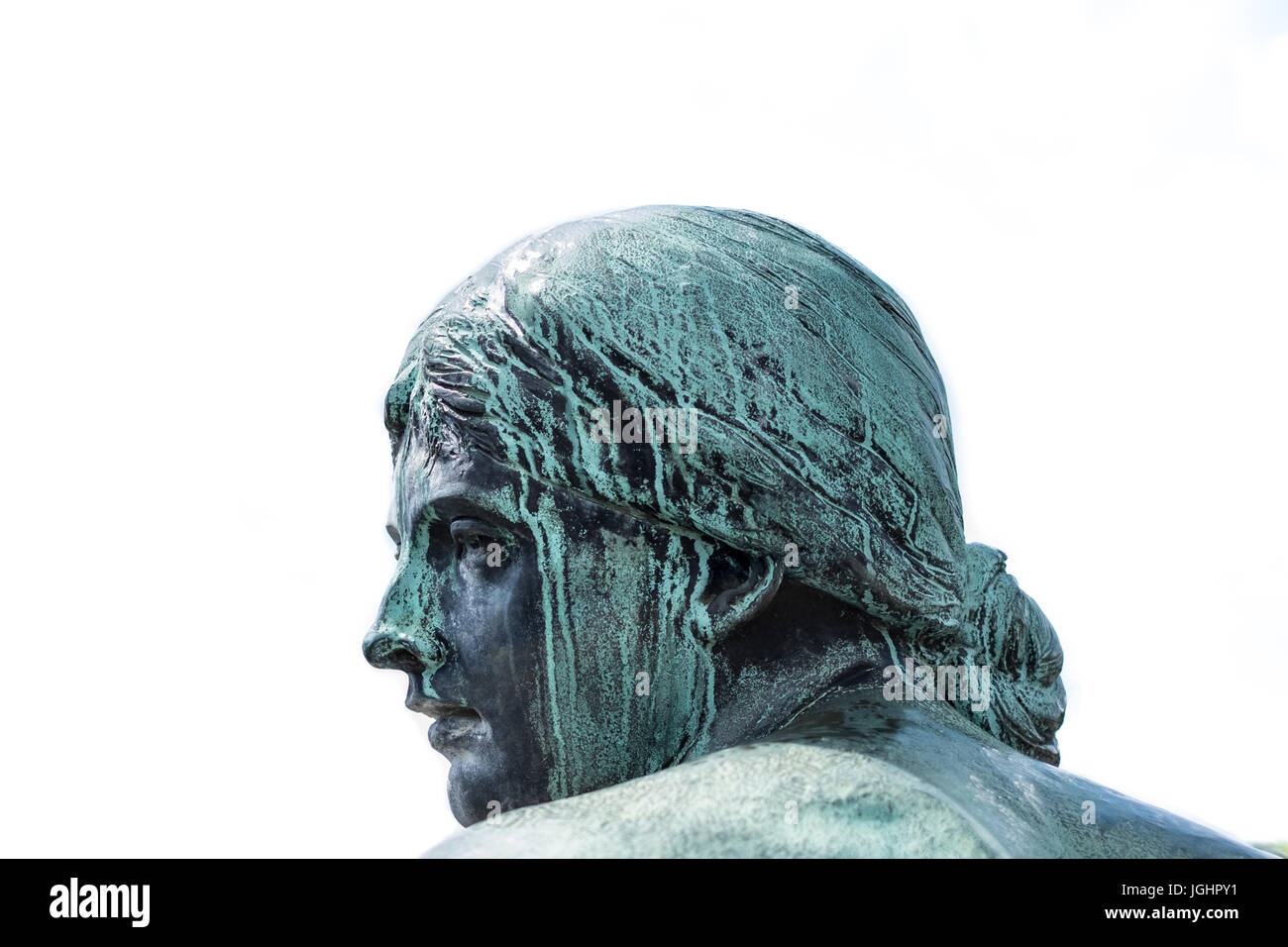 Portrait de femme sculpture - visage d'une femme statue en bronze isolé sur  fond blanc Photo Stock - Alamy