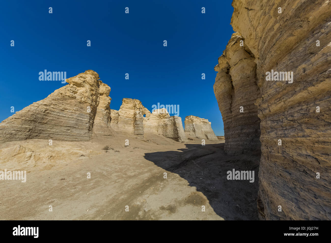 Craie à Niobrara formations Monument Rocks, Chalk aka pyramides, le premier monument naturel national aux États-Unis, et une qui est en privé o Banque D'Images