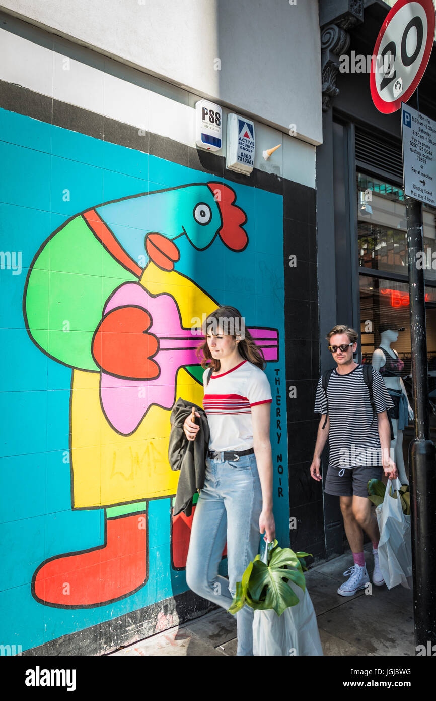 Murale de coq géant par Noir sur Redchurch Street à Shoreditch, Londres, Angleterre, Royaume-Uni Banque D'Images