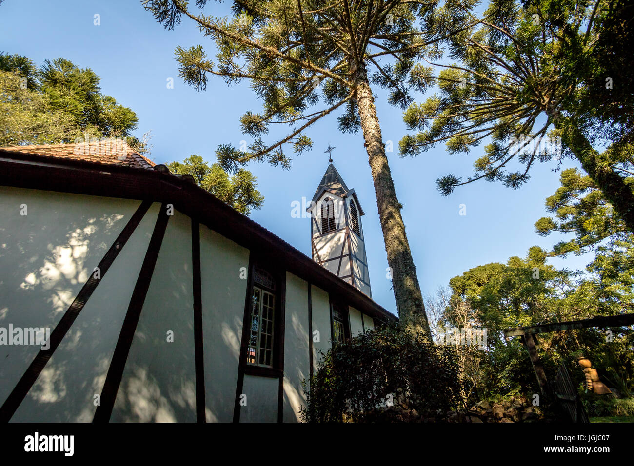 L'église de style Fachwerk allemand d'immigrants à Village Park (Parque Aldeia do Imigrante) - Nova Petropolis, Rio Grande do Sul, Brésil Banque D'Images