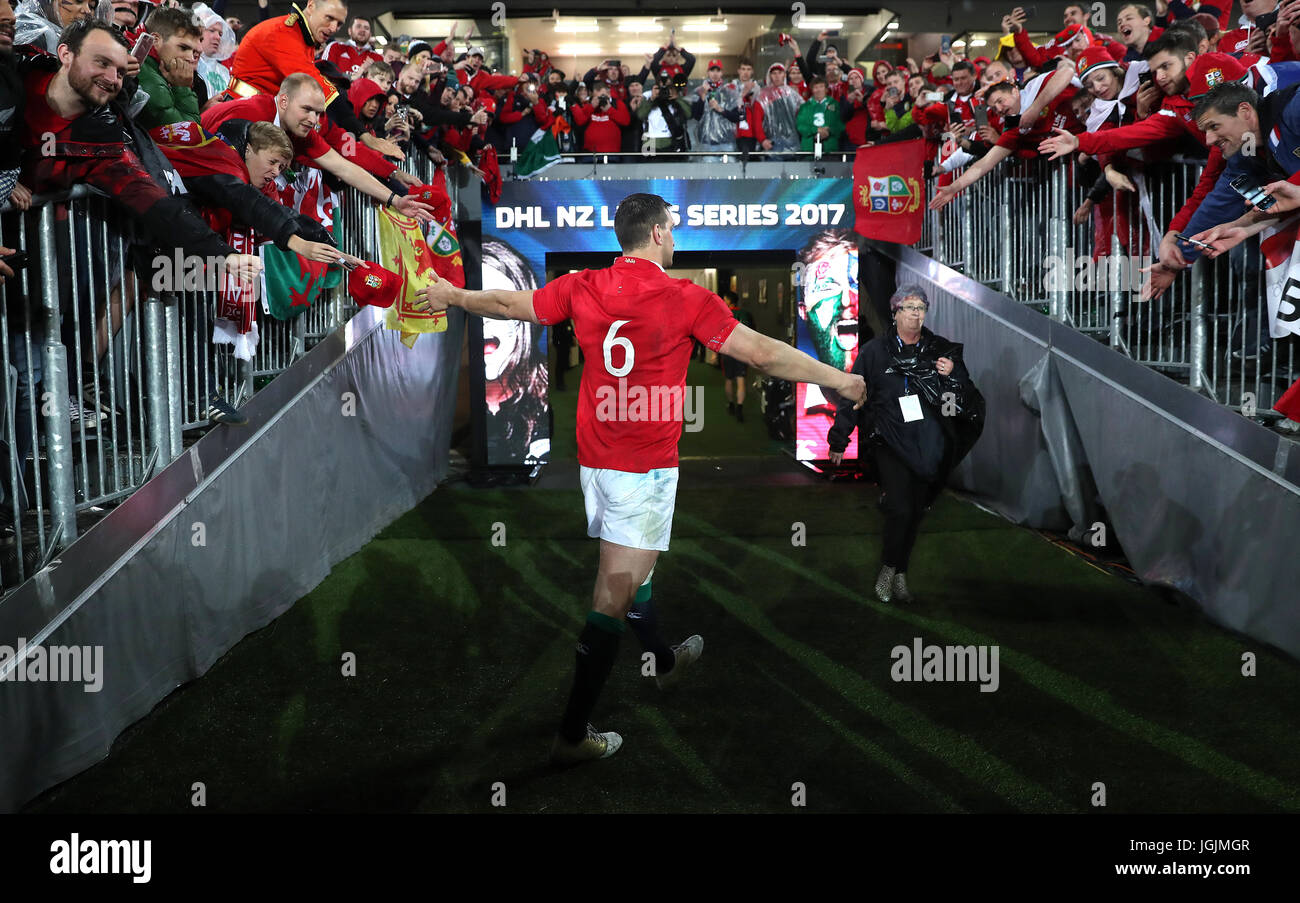 Des Lions britanniques et irlandais Sam Warburton fait son chemin vers le bas le tunnel après la série est tiré au cours du troisième essai de la 2017 Tournée des Lions britanniques et irlandais à Eden Park, Auckland. Banque D'Images