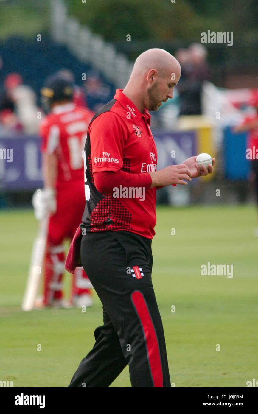 Chester le Street, au Royaume-Uni. 7 juillet, 2017. Chris Rushworth de Durham bowling Jets contre la foudre dans le Lancashire NatWest T20 match Blast à Riverside, Chester le Street. Crédit : Colin Edwards/Alamy Live News Banque D'Images