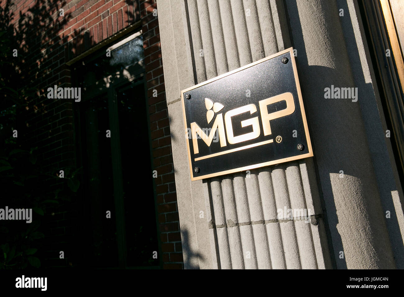 Un logo affiche à l'extérieur d'un établissement occupé par MGP INGREDIENTS, Inc., aussi connu sous le nom de Midwest Produits céréaliers, à Lawrenceburg dans l'Indiana, le 2 juillet 2017. Banque D'Images