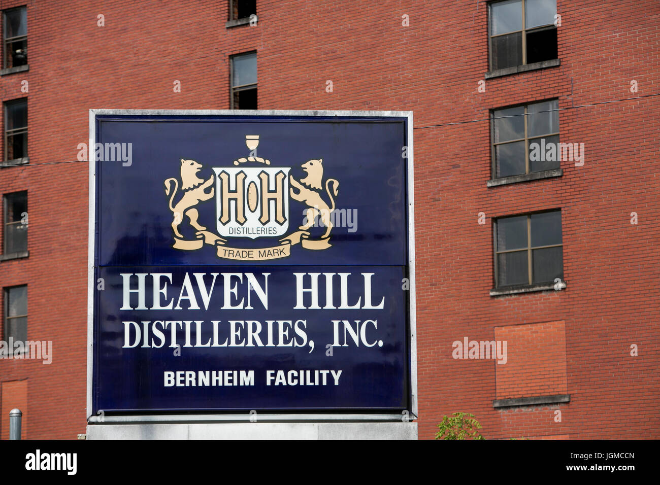 Un logo affiche à l'extérieur d'un établissement occupé par ciel Hill Distilleries, Inc., à Louisville, Kentucky, le 1 juillet 2017. Banque D'Images
