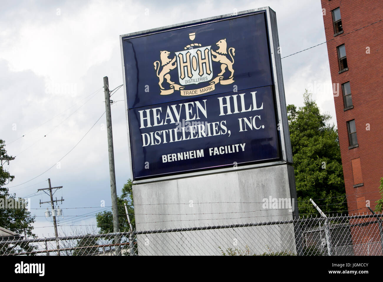 Un logo affiche à l'extérieur d'un établissement occupé par ciel Hill Distilleries, Inc., à Louisville, Kentucky, le 1 juillet 2017. Banque D'Images