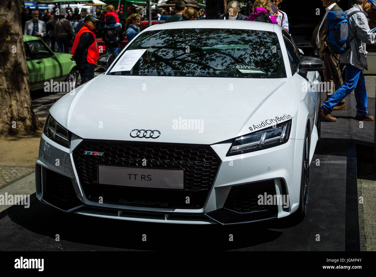 BERLIN - 17 juin 2017 : voiture de sport Audi TT RS, produites depuis 2009. Les Classic Days Berlin 2017. Banque D'Images