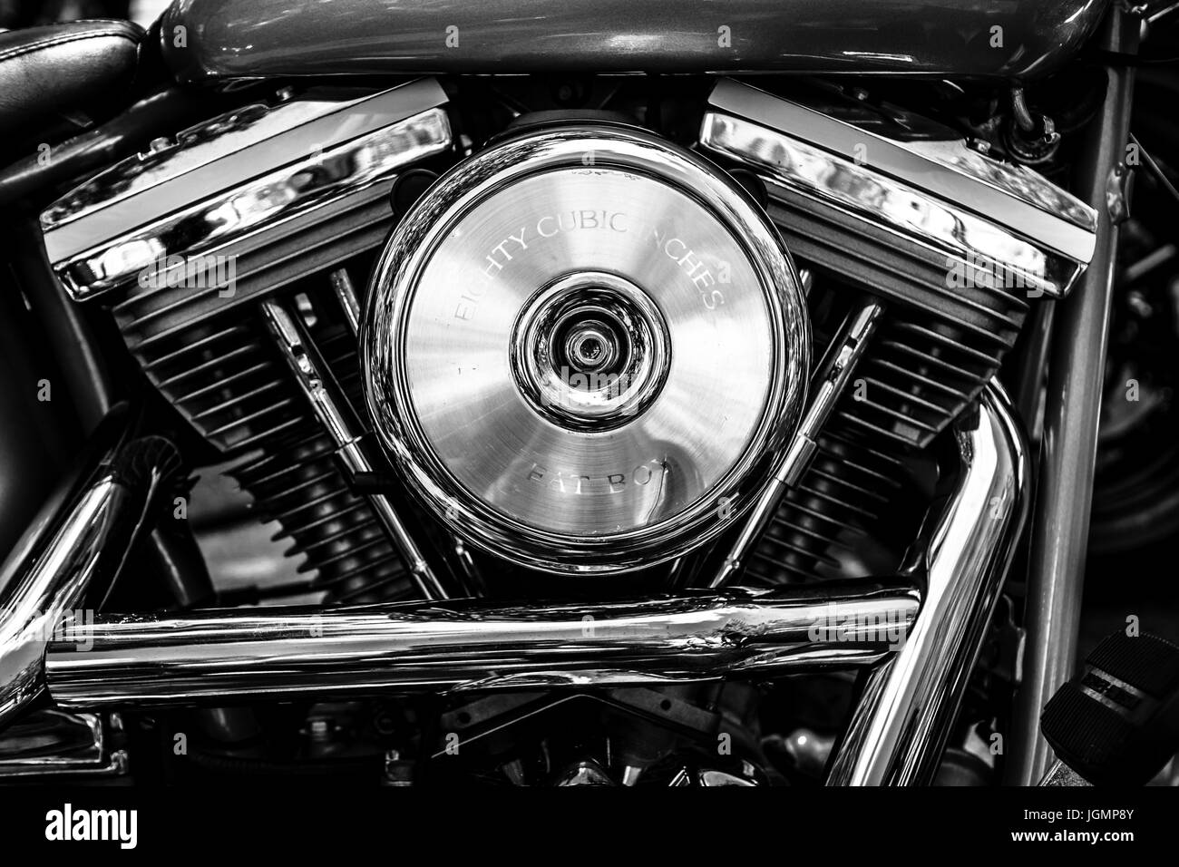 BERLIN - 17 juin 2017 : moteur de moto Harley-Davidson, close-up. Noir et blanc. Les Classic Days Berlin 2017. Banque D'Images