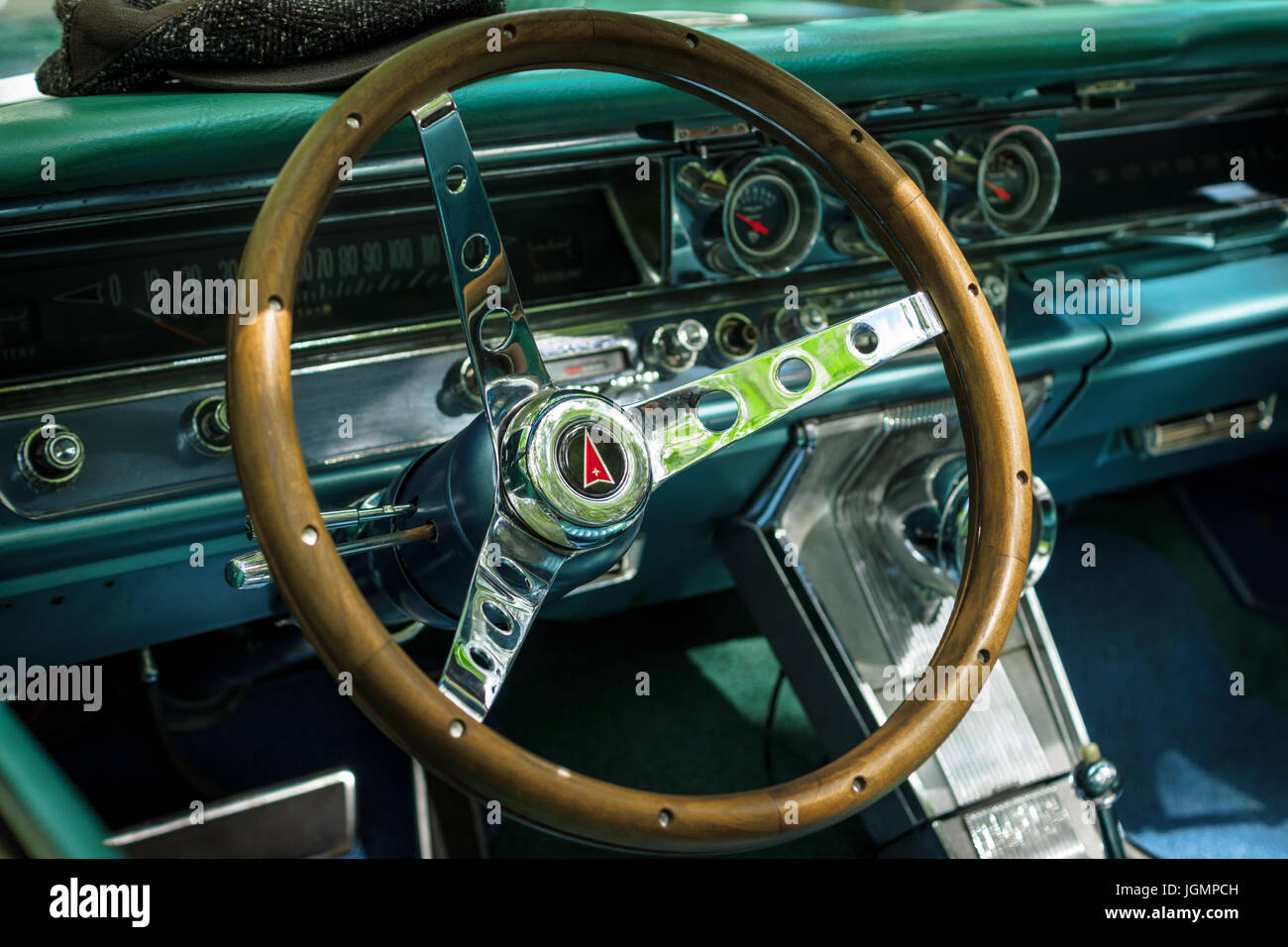 BERLIN - 17 juin 2017 : Cabine d'une berline Chevrolet, 1963. Les Classic Days Berlin 2017. Banque D'Images