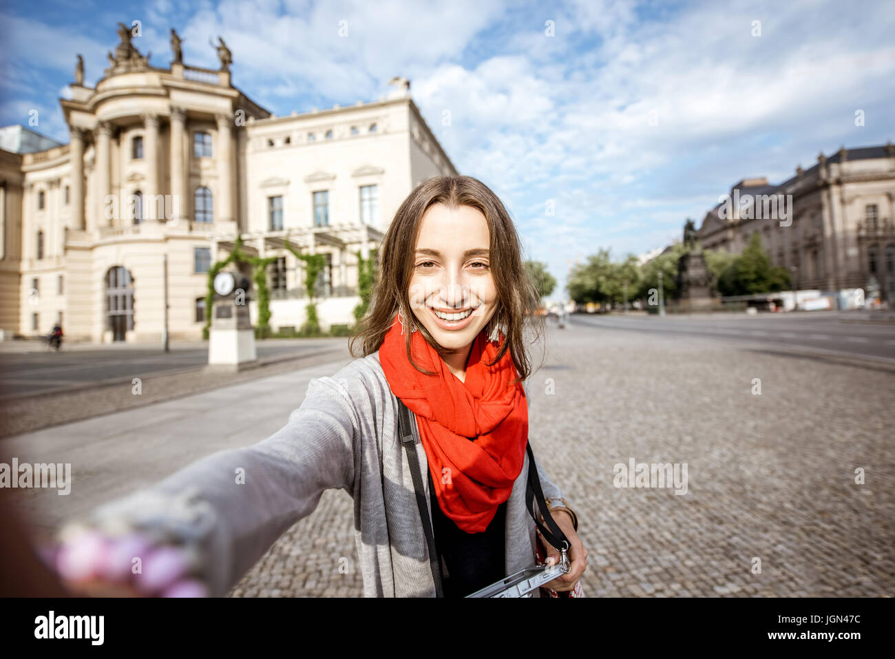 Femme voyageant à Berlin Banque D'Images