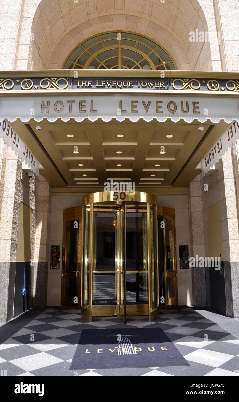 COLUMBUS, OH - le 28 juin : l'hôtel LeVeque est indiqué sur l'entrée, le 28 juin 2017. Un manuscrit Collection Hotel, il a ouvert ses portes le 24 mars 2017 à Columbus, OH. Banque D'Images