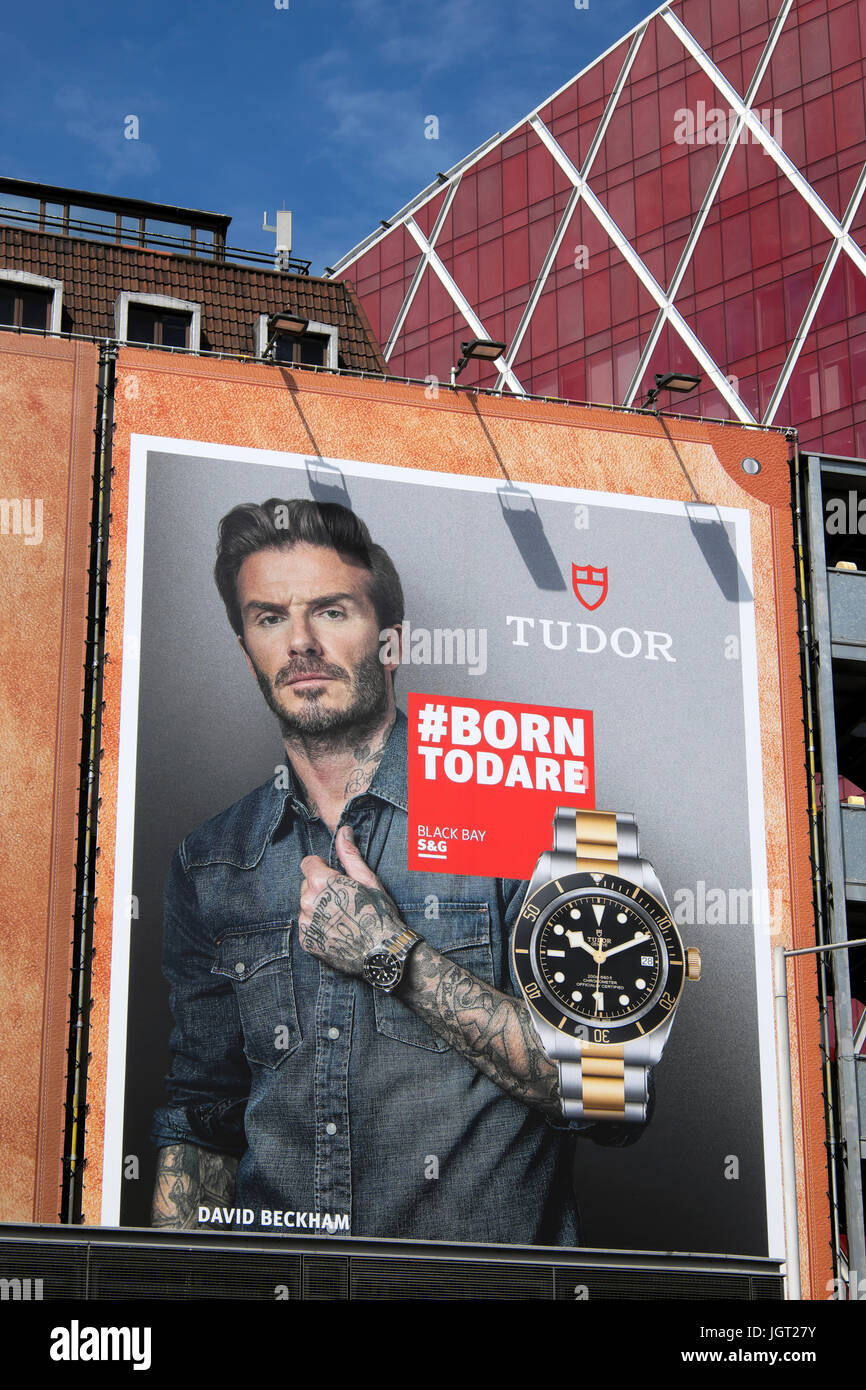 David Beckham affiche pour panneau d'affichage montre-bracelet Tudor à la gare de Victoria à Londres, Angleterre Royaume-uni KATHY DEWITT Banque D'Images