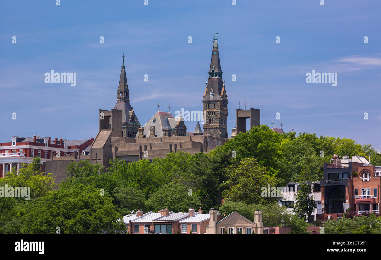 WASHINGTON, DC, USA - clochers de Healy Hall, l'Université de Georgetown. Banque D'Images