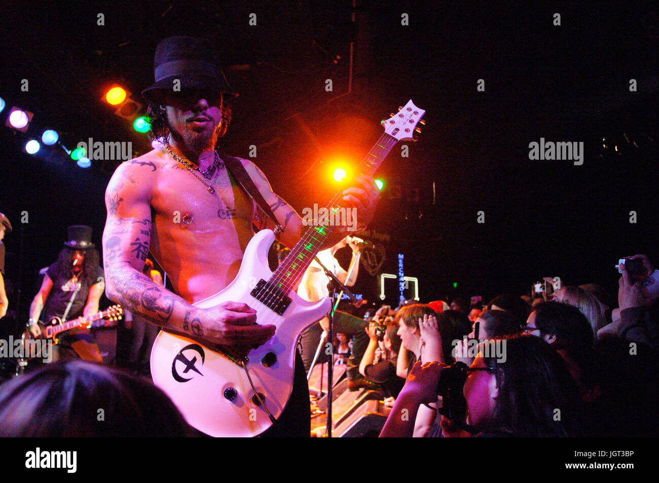 Dave Navarro Camp Freddy exécutant Roxy West Hollywood. Banque D'Images