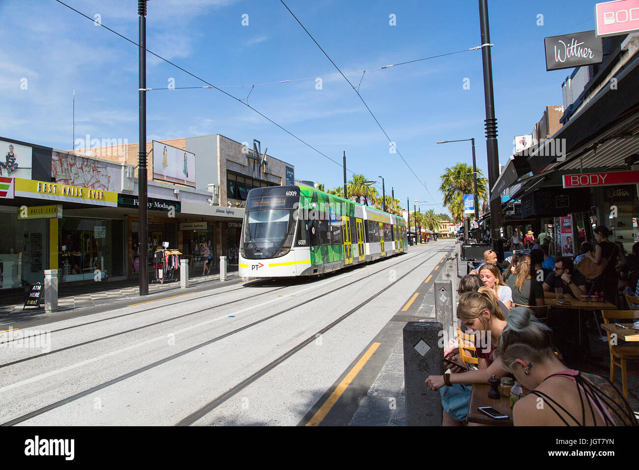 Le Tram à St Kilda - Melbourne Banque D'Images