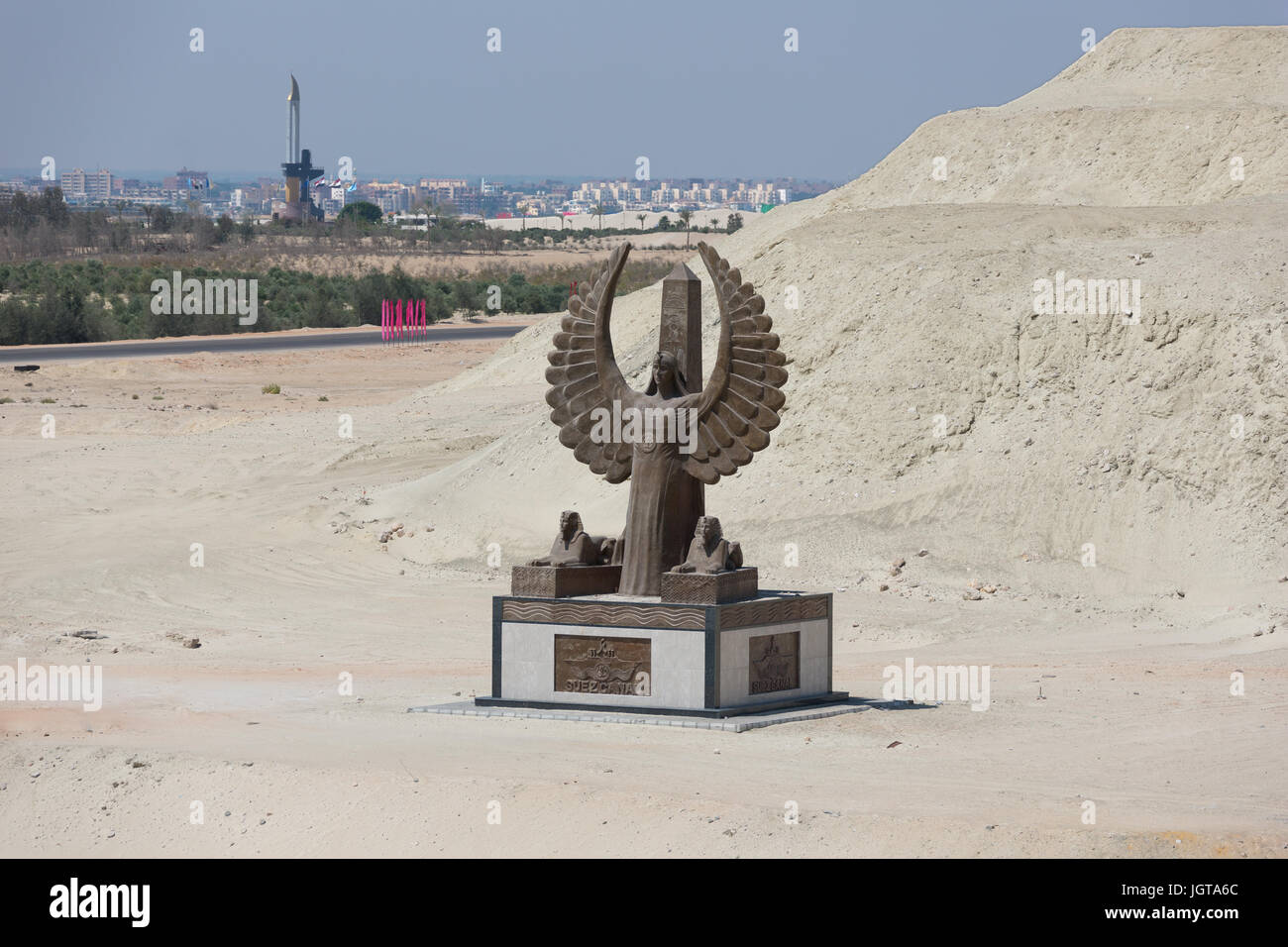 Editorial : Ismailia, Égypte, le 27 avril 2017 - Monument du nouveau canal de Suez près d'Ismaïlia Banque D'Images