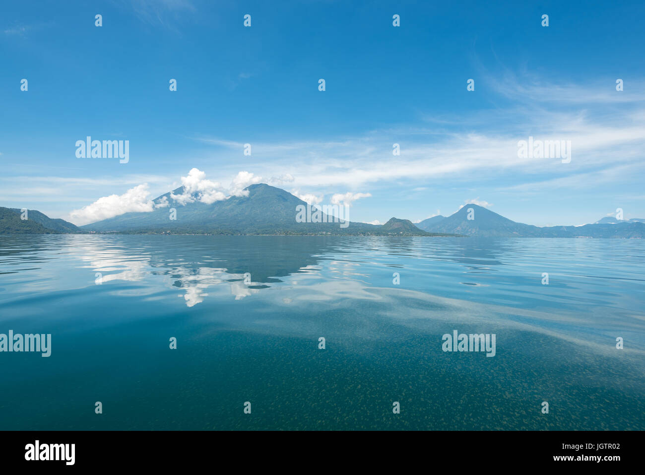 Avis de Lago de Atitlan, Guatemala lac Banque D'Images