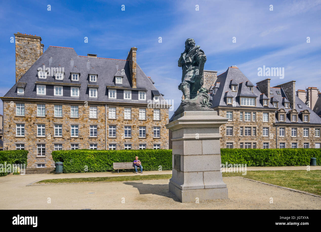 France, Bretagne, Saint-Malo, monument de la breton Jacques Cartier explorer à Bastion de la Hollande ; Banque D'Images