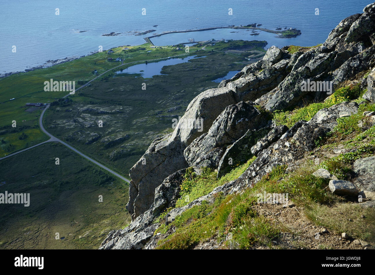 Vue de la ville de Hov sommet de Hoven, island Gimsoy, Lofoten, Norvège Banque D'Images