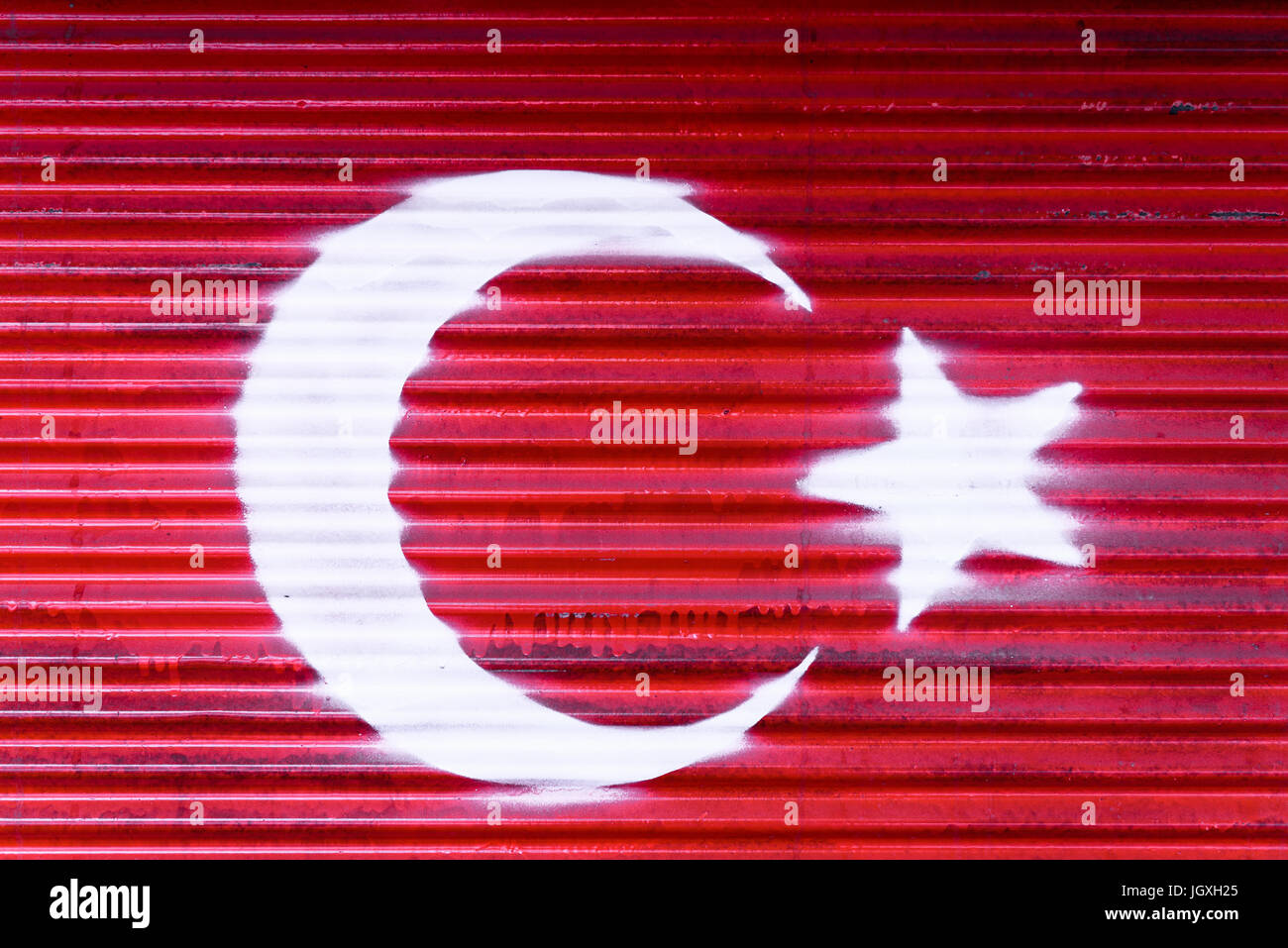Drapeau national turc peint sur fond de métal Banque D'Images
