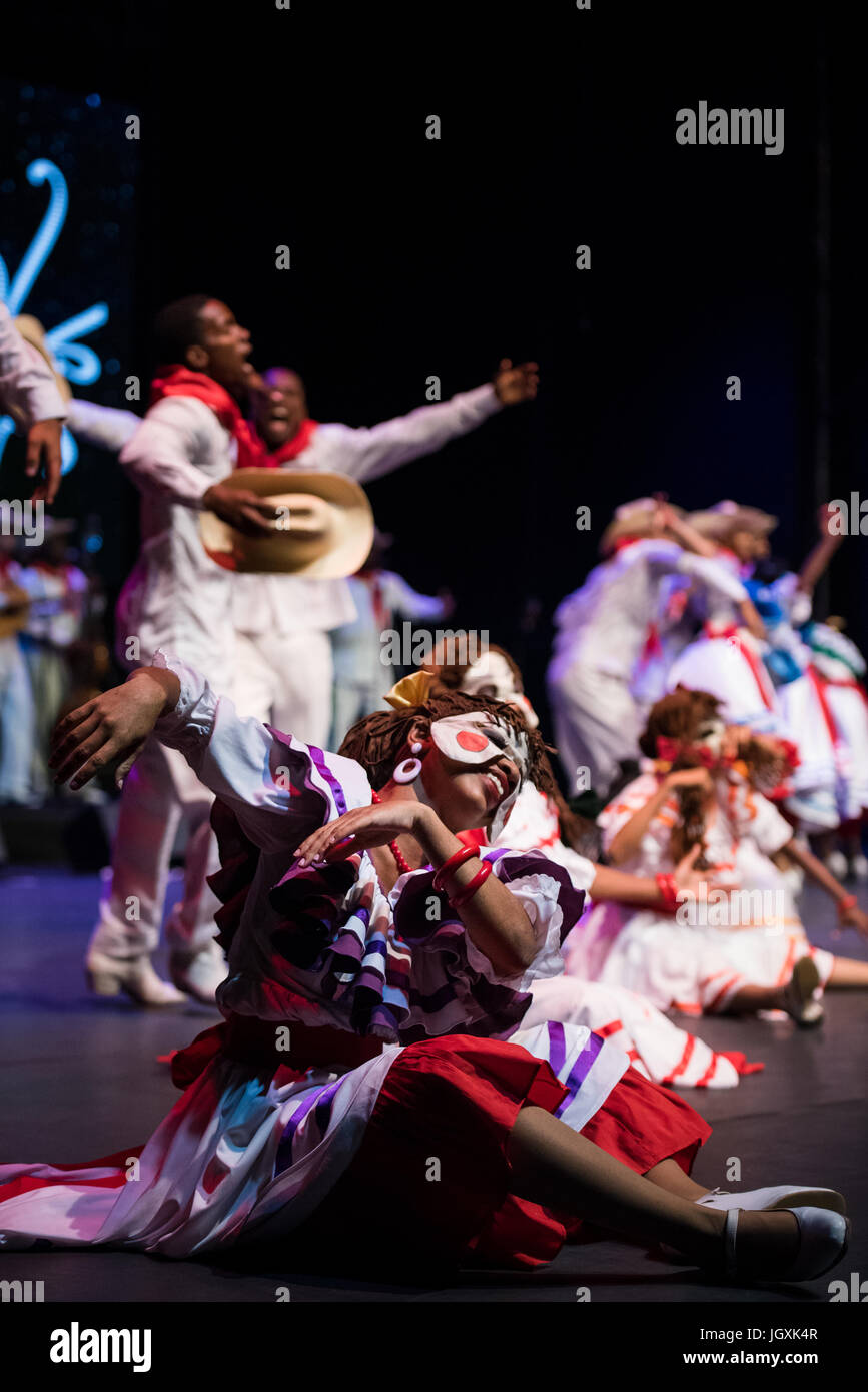 Compania Folklorica Camagua de Camagüey, Cuba, l'exécution au 29e Festival de Folklore CIOFF international Folkart, folklore sous-festival Festival de Carême, l'un des plus grands festivals en plein air en Europe. Folkart, Festival le Carême, Maribor, Slovénie, 2017. Banque D'Images