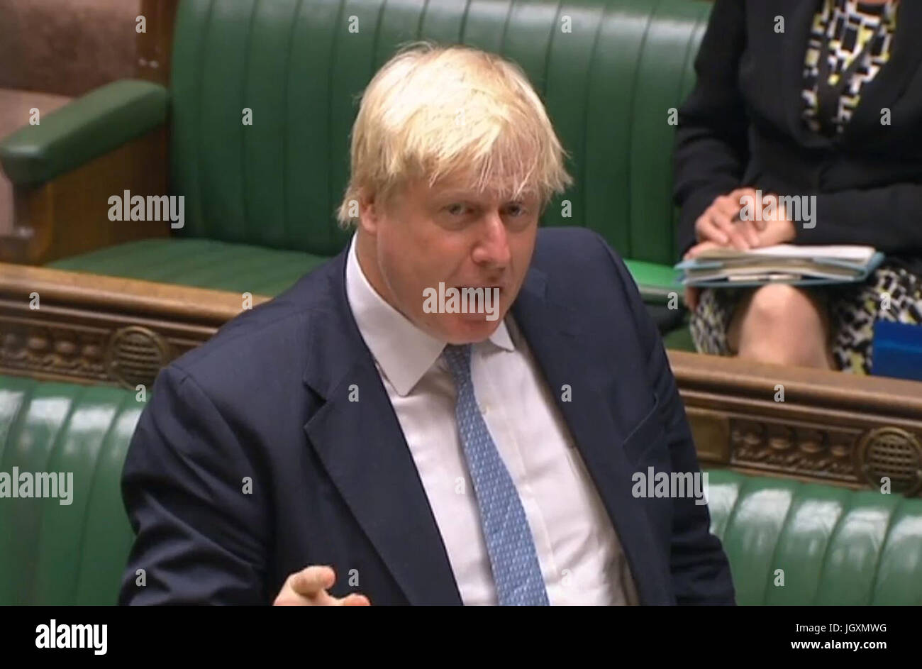 Le secrétaire aux Affaires étrangères Boris Johnson s’exprime à la Chambre des communes de Londres, où il a suggéré que les dirigeants européens puissent faire la sonnette d’alarme s’ils s’attendent à ce que la Grande-Bretagne paie un divorce pour se retirer de l’Union européenne. Banque D'Images