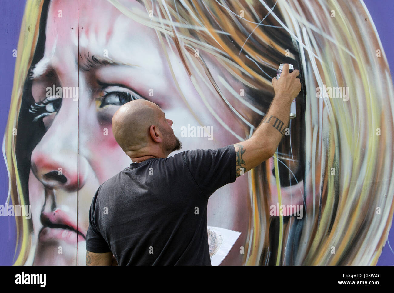 L'artiste est représenté à l'Upfest,festival 2016 le plus grand festival Street Art & Graffiti est photographié dans les rues de Bristol. Banque D'Images