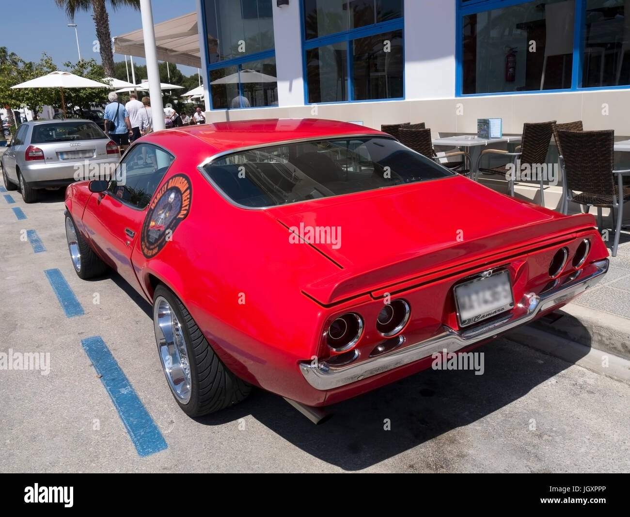 Camaro voiture sport rouge Banque D'Images
