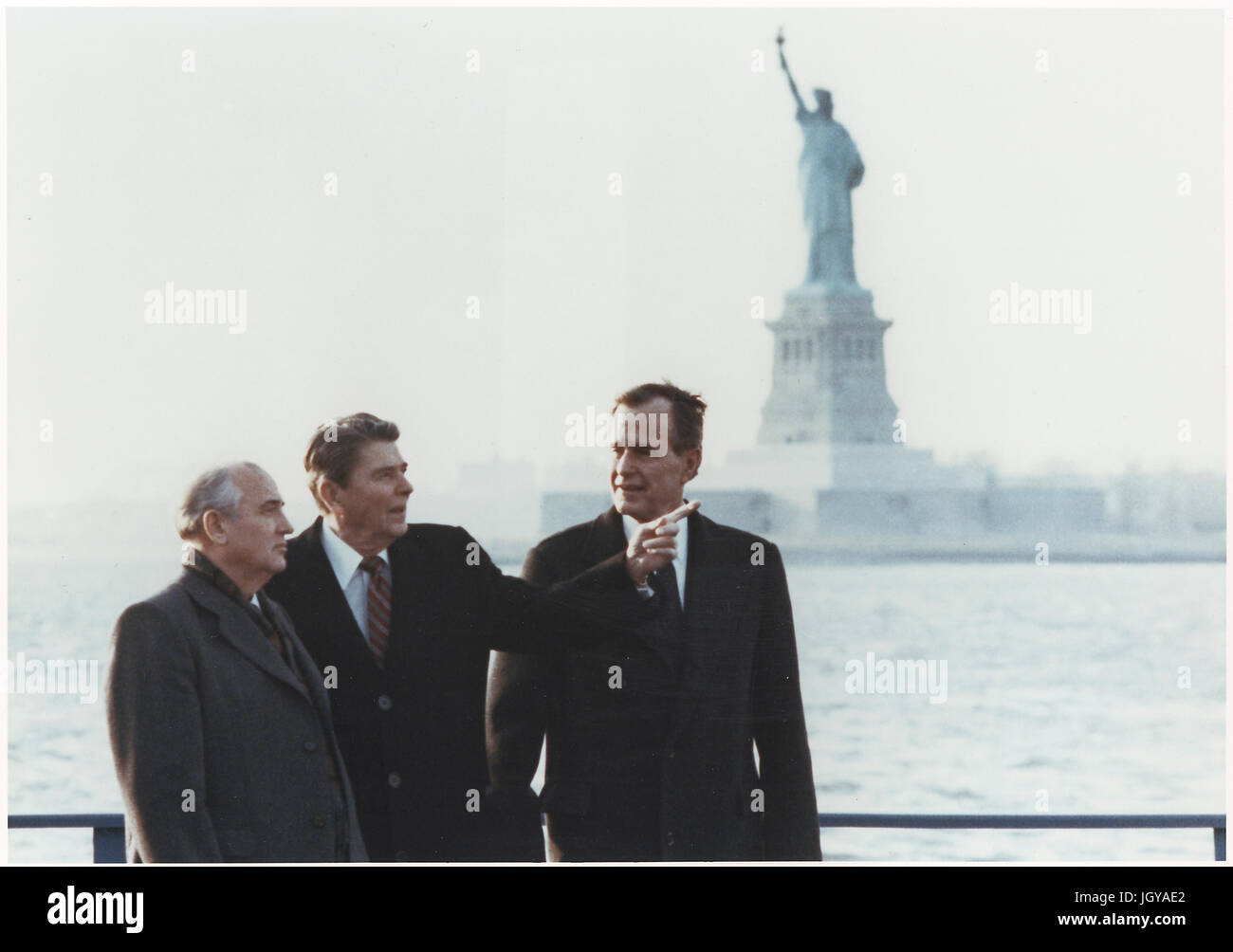 Gorbatchev,Reagan et Bush à la Statue de la Liberté Banque D'Images