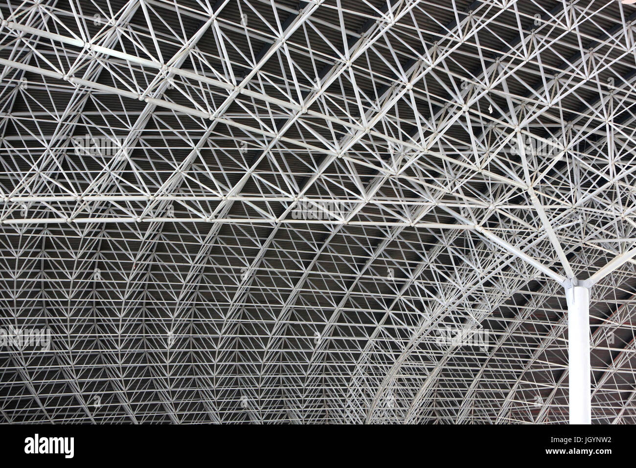 Au centre de la toiture de l'entonnoir. Ferrari World. 2010. Parc à thème. Émirat d'Abu Dhabi. Banque D'Images
