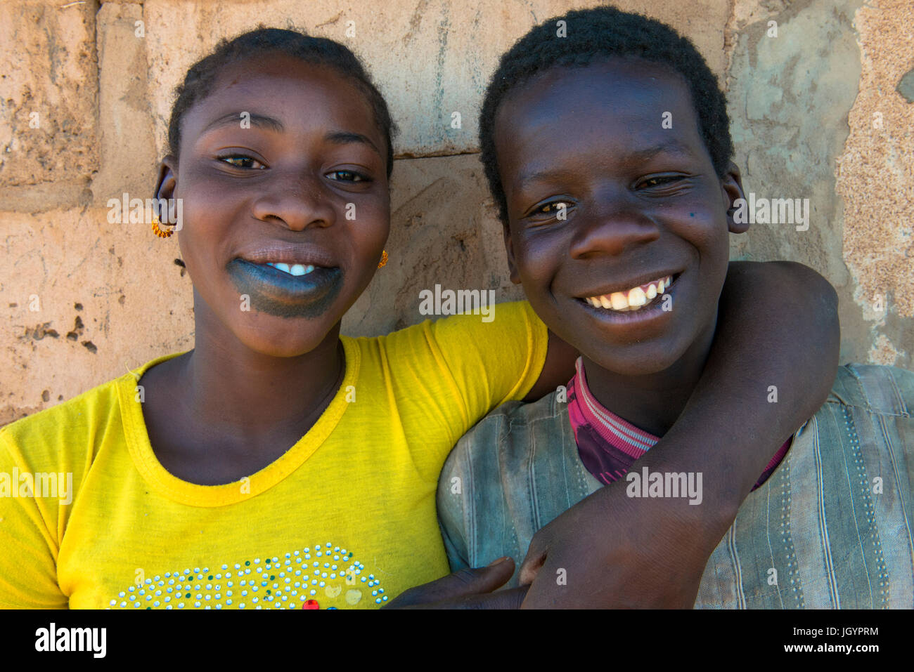 Les Peuls frère et soeur. Le Sénégal. Banque D'Images
