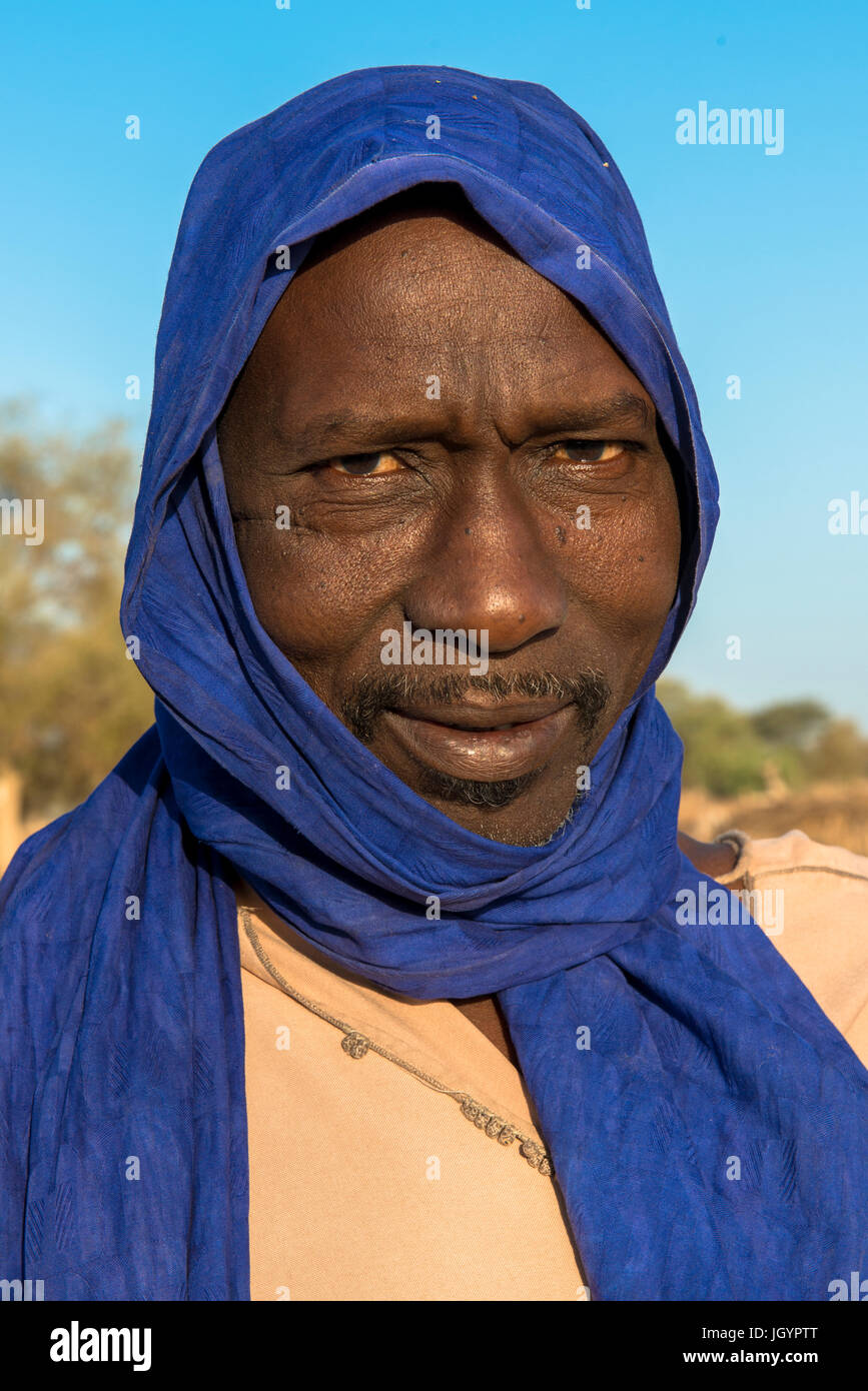 Agriculteur Peul. Le Sénégal. Banque D'Images