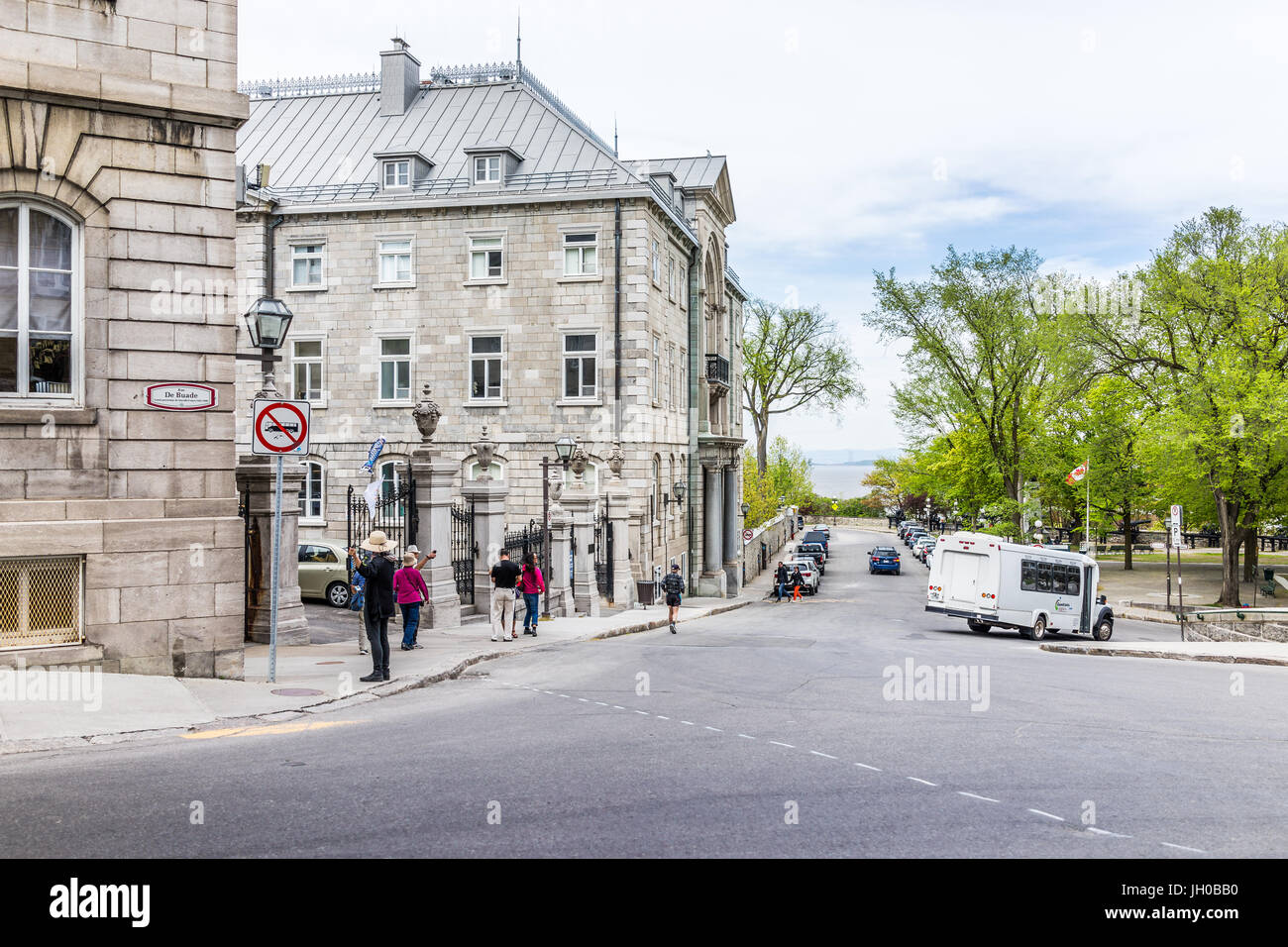 La ville de Québec, Canada - 29 mai 2017 : rue de la vieille ville avec le séminaire et rue de Buade sign Banque D'Images