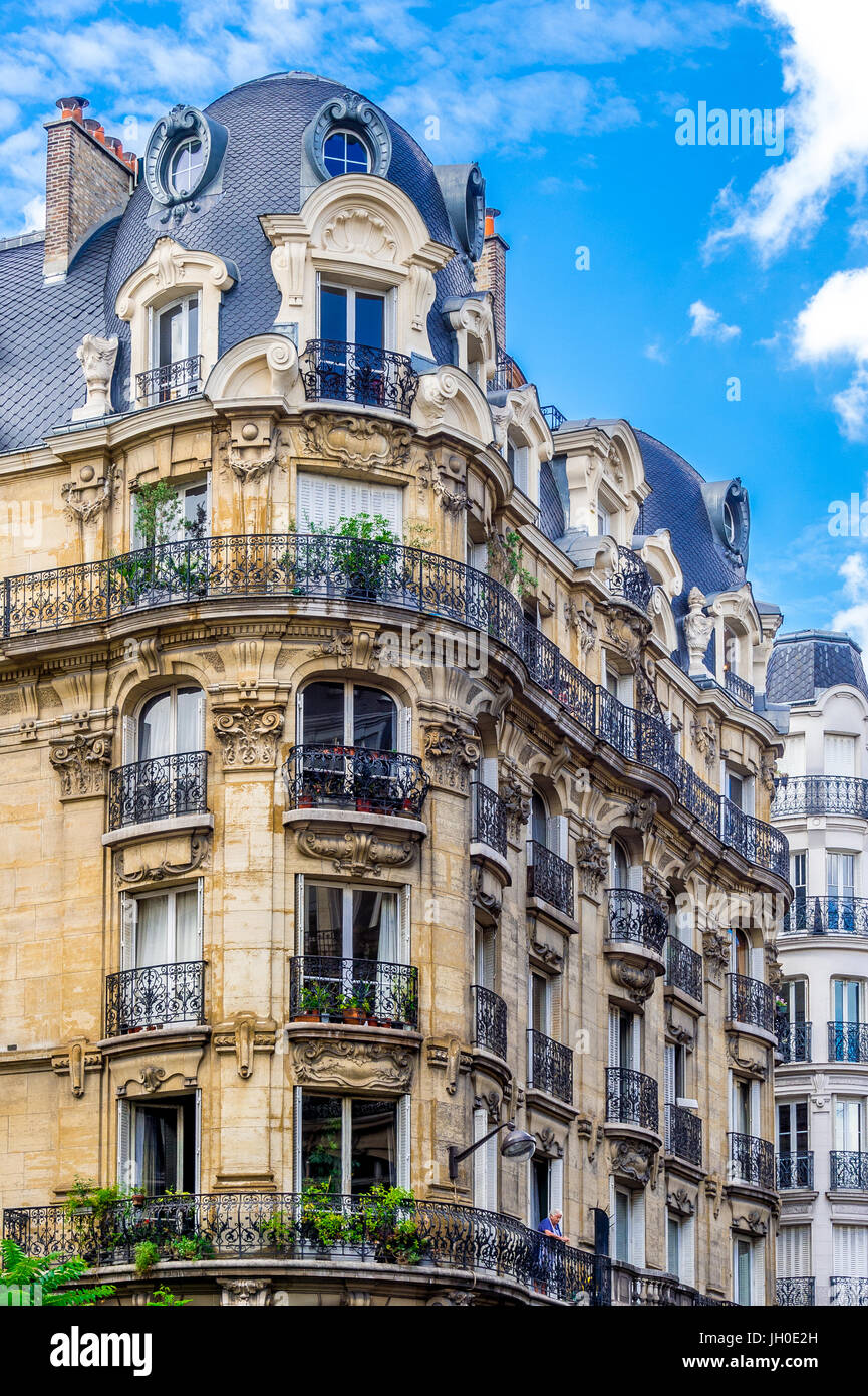 Appartements Paris sur une belle journée ensoleillée Banque D'Images