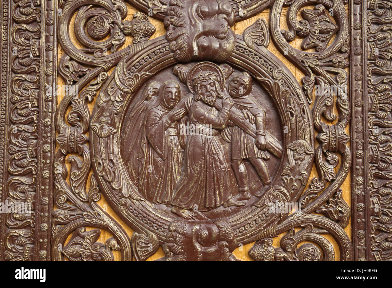 Saint Denis Basilique. Reliefs sur la porte centrale. La Passion du Christ. La France. Banque D'Images