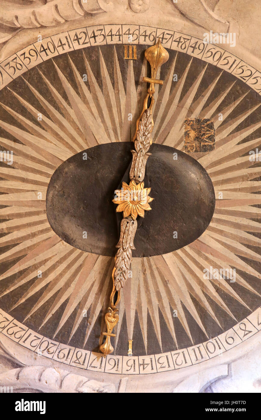Calendrier perpétuel. Horloge astronomique de Saint-Jean. La Cathédrale de Lyon. La France. Banque D'Images