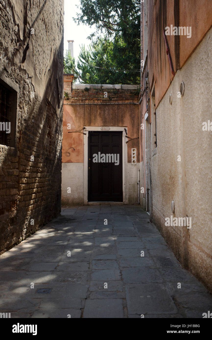 Les rues de Venise et le canal lors de la journée d'été à Venise, Italie Banque D'Images