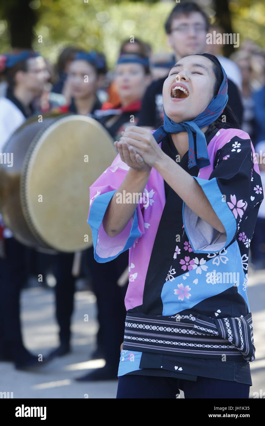 Awa Odori festival japonais à Paris. La France. Banque D'Images