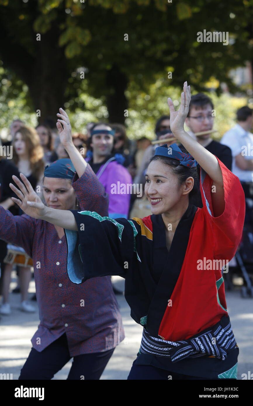 Awa Odori festival japonais à Paris. La France. Banque D'Images
