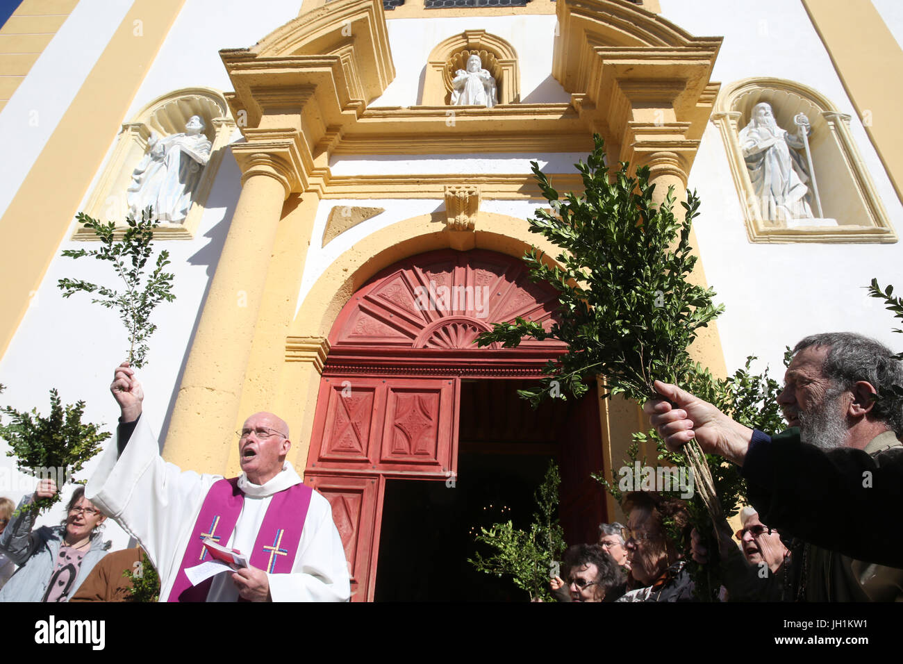 L'église Saint-Nicolas de Veroce. Dimanche des Rameaux la messe. La France. Banque D'Images
