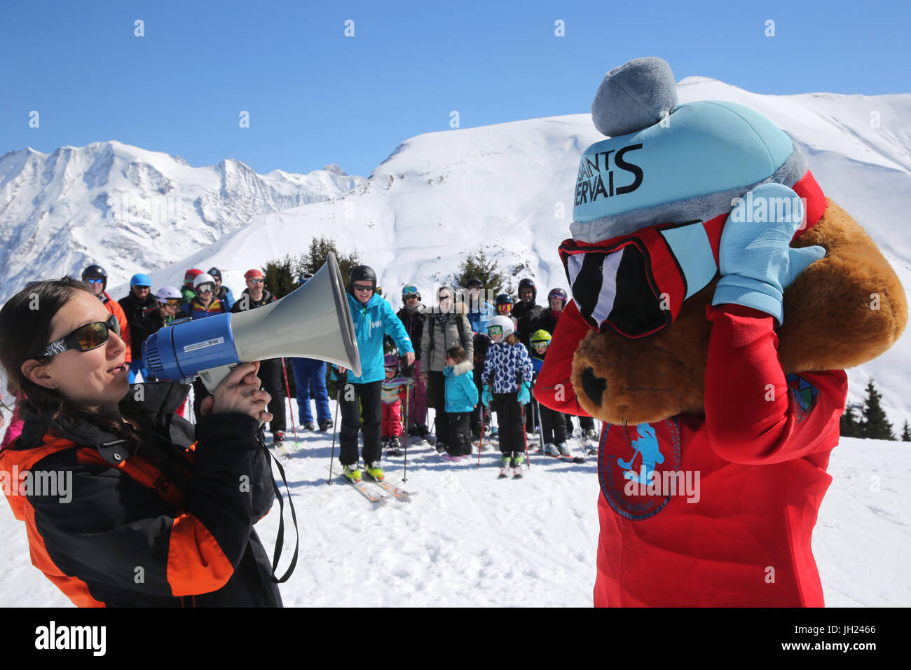 Alpes françaises. Charlotte la marmotte : mascot de Saint-Gervais Mont-Blanc. Banque D'Images