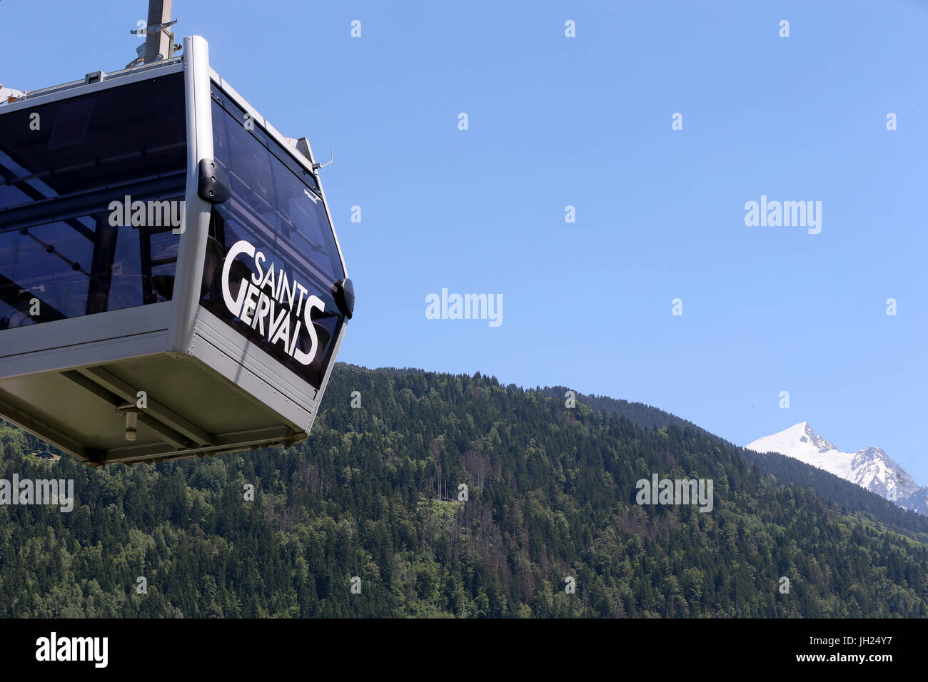 Alpes françaises. Massif du Mont Blanc. Téléphérique de gondole à Saint-Gervais. La France. Banque D'Images