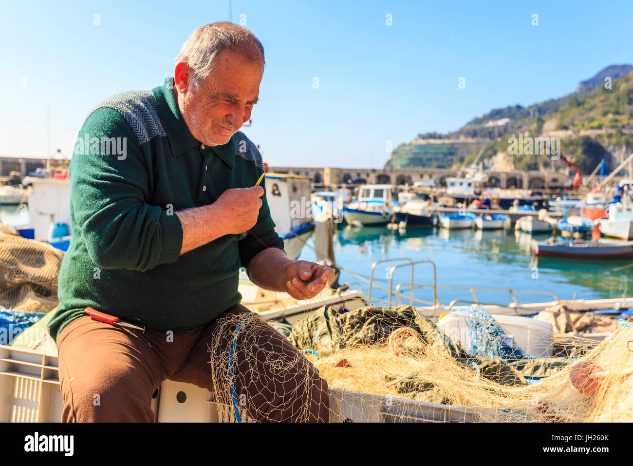 Les filets des pêcheurs au port de Cetara mends, pittoresque village de pêcheurs, Côte Amalfitaine, UNESCO World Heritage Site, Campanie, Italie Banque D'Images