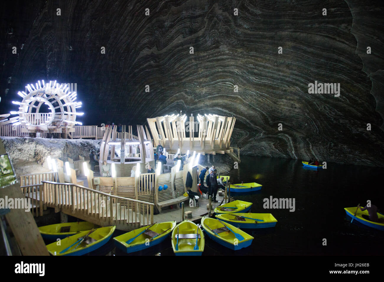 Lac souterrain dans la mine de sel, Salina Turda museum en Transylvanie, Roumanie, Europe Photo