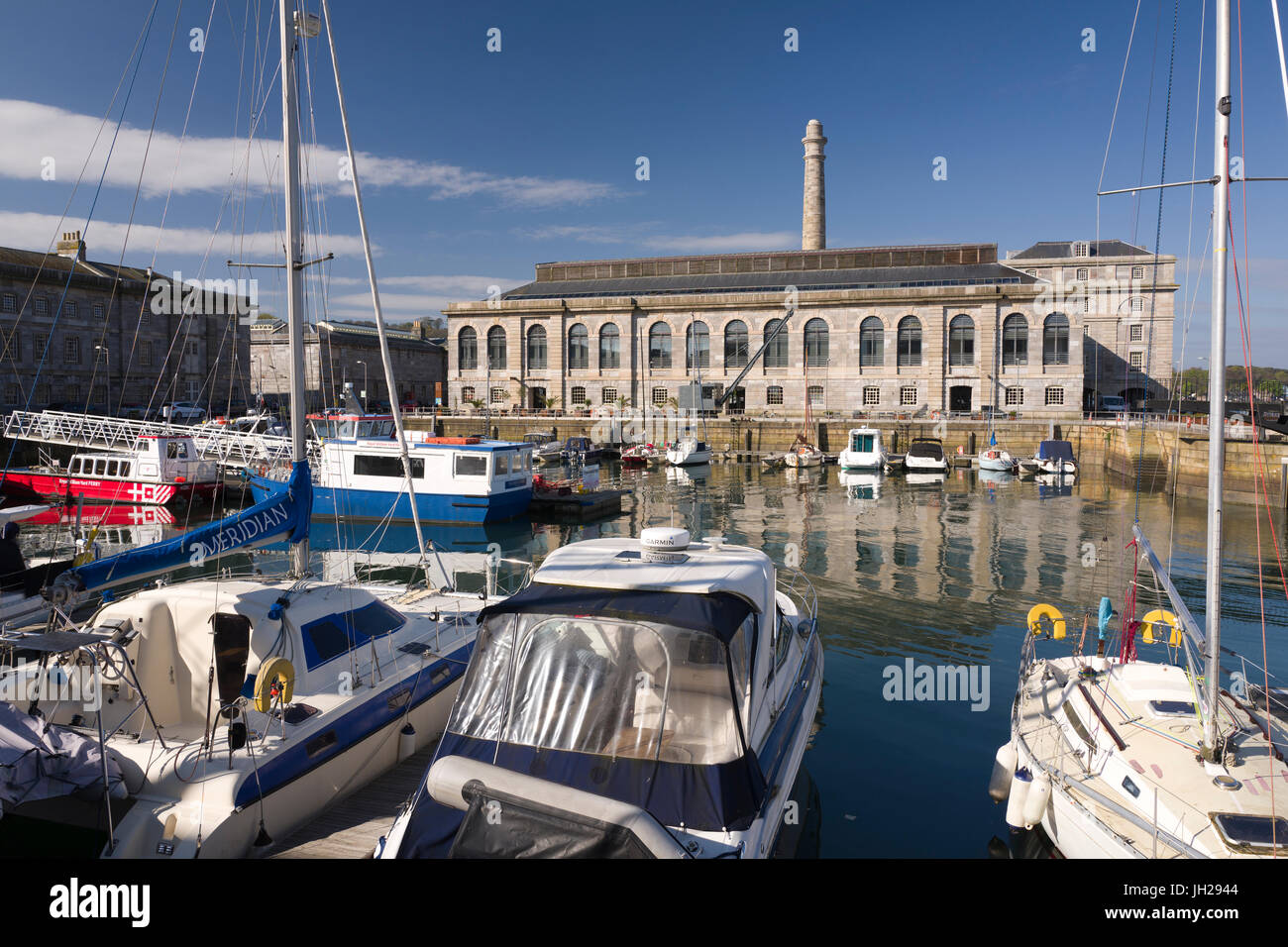 La marina, le Royal William Yard, Plymouth, Devon, Angleterre, Royaume-Uni, Europe Banque D'Images