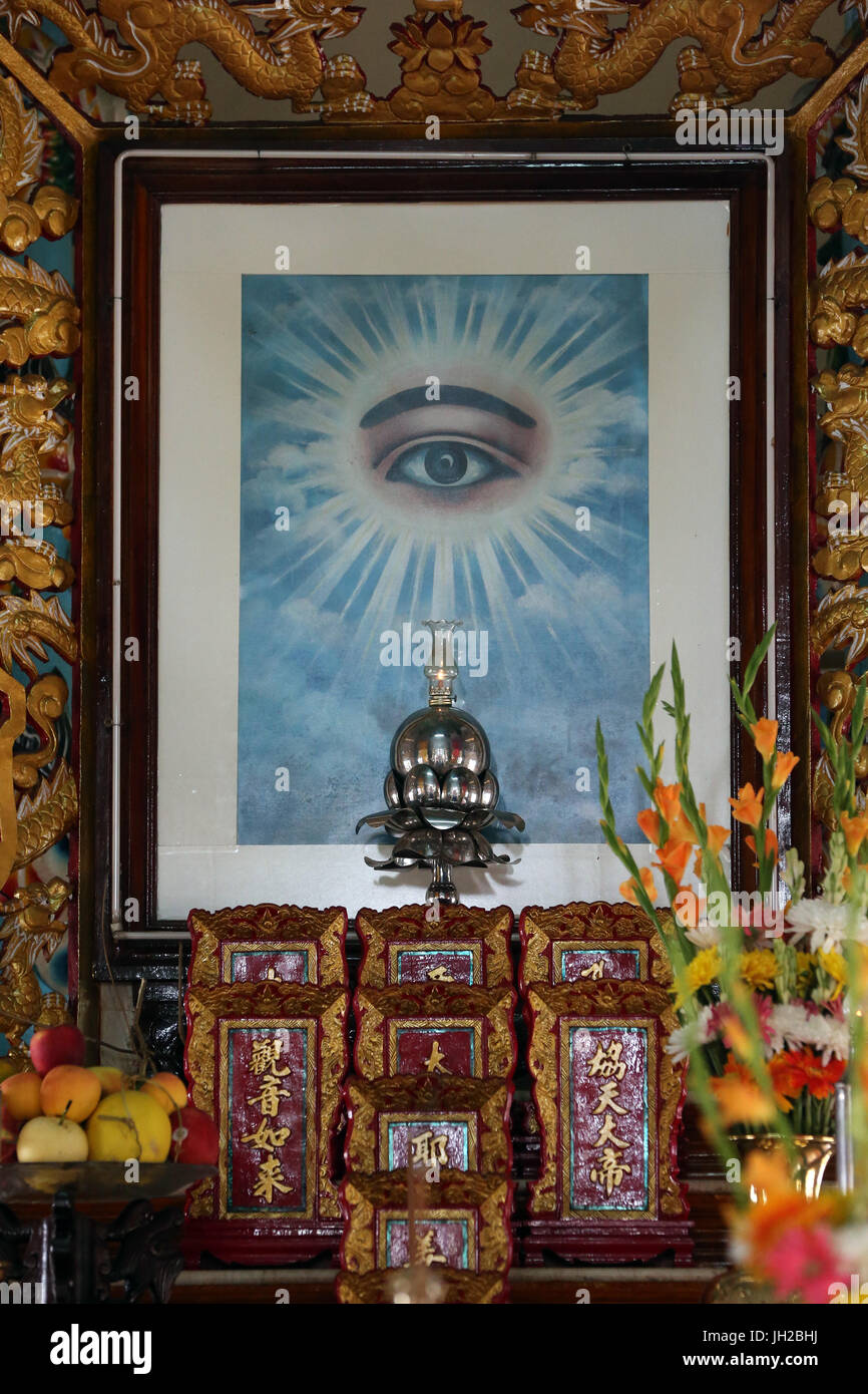 Temple Cao Dai. Caodaism est une religion monothéiste officiellement établie dans la ville de t‰y Ninh dans le sud du Vietnam en 1926. Le symbole du fait Banque D'Images